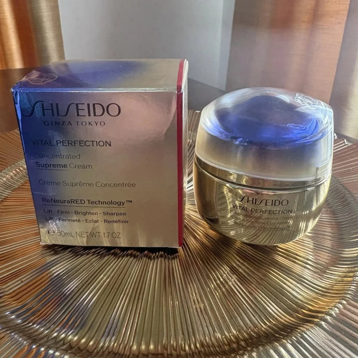Shiseido Vital Perfection Concentrated Supreme Cream