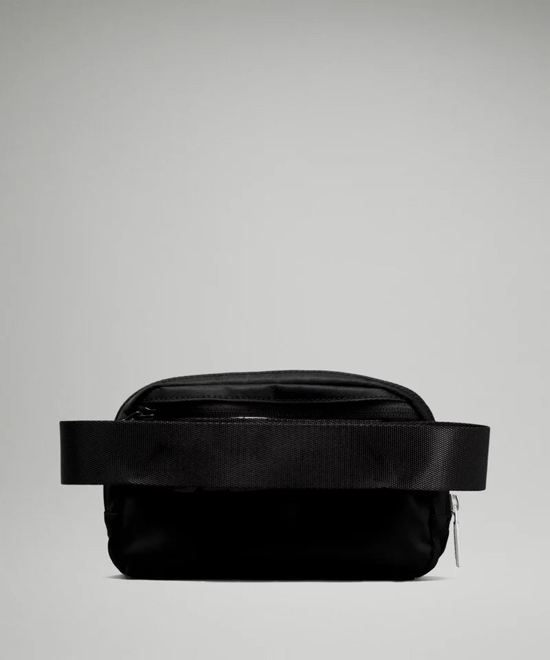 Lululemon everywhere belt bag