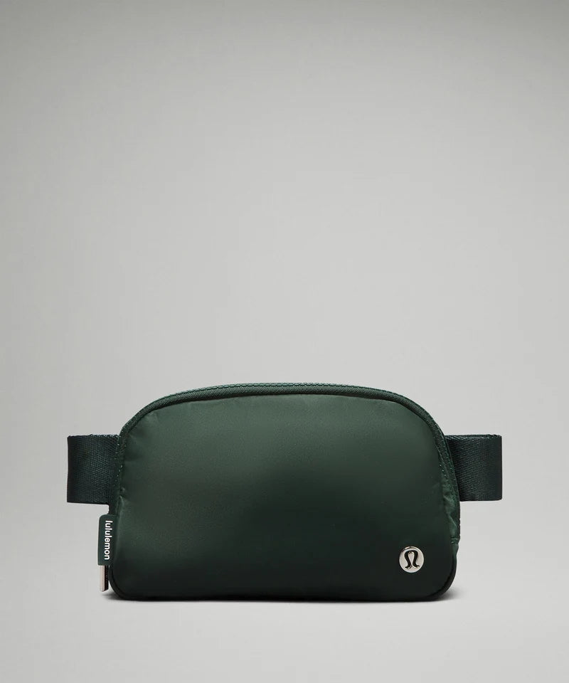 Lululemon everywhere belt bag